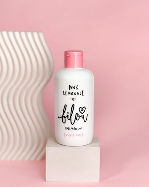 Bilou plaukų kondicionieriai